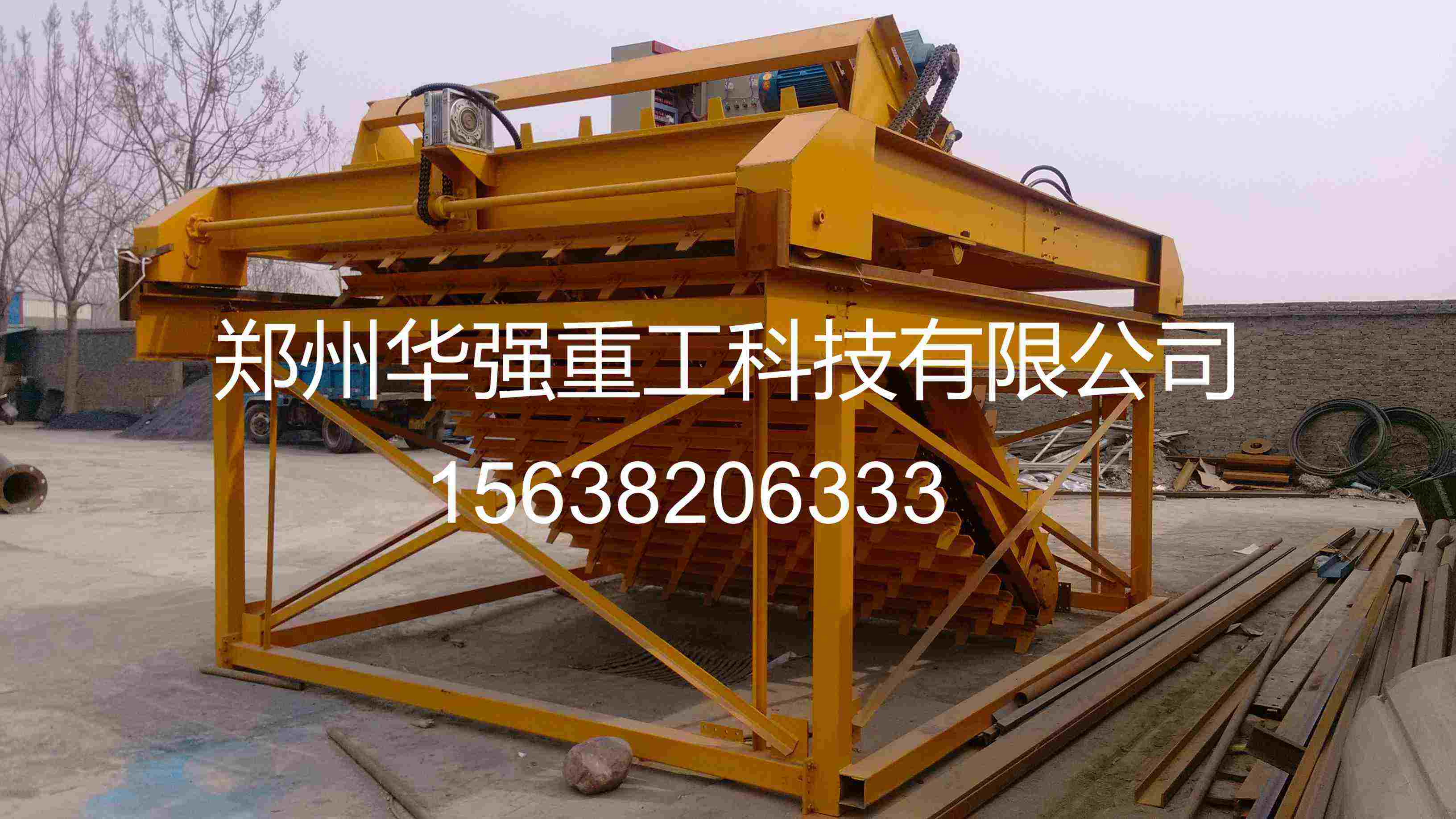 链板翻堆机比普通槽式翻抛机好在哪里？三大核心优势